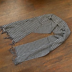 Better Than Cashmere houndstooth scarf